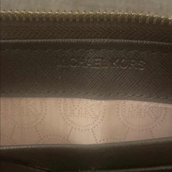 Michael Kors Signature Dark Brown Zip-Around Wallet - Picture 12 of 16
